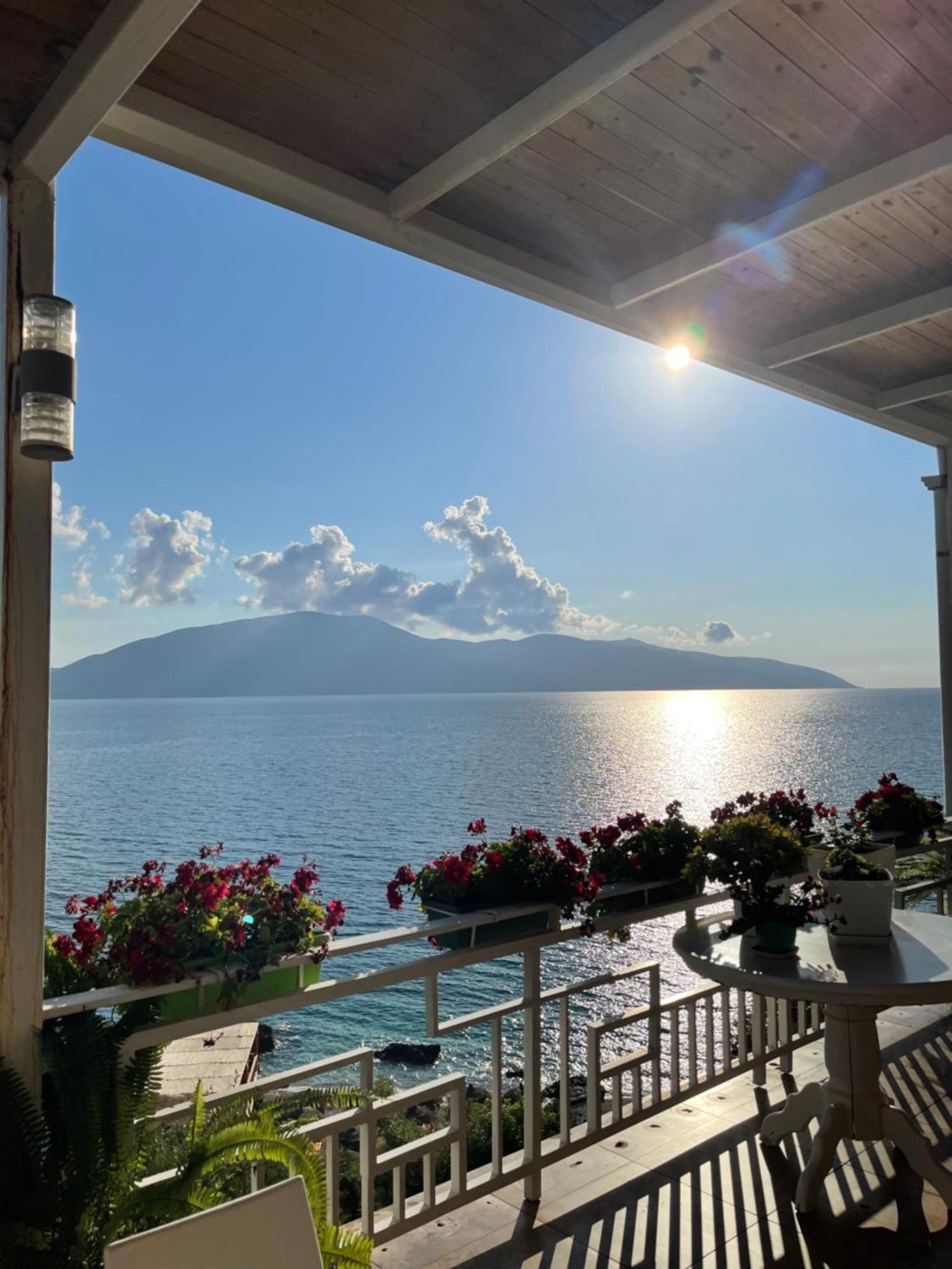 Vlorë Envi Hotel מראה חיצוני תמונה