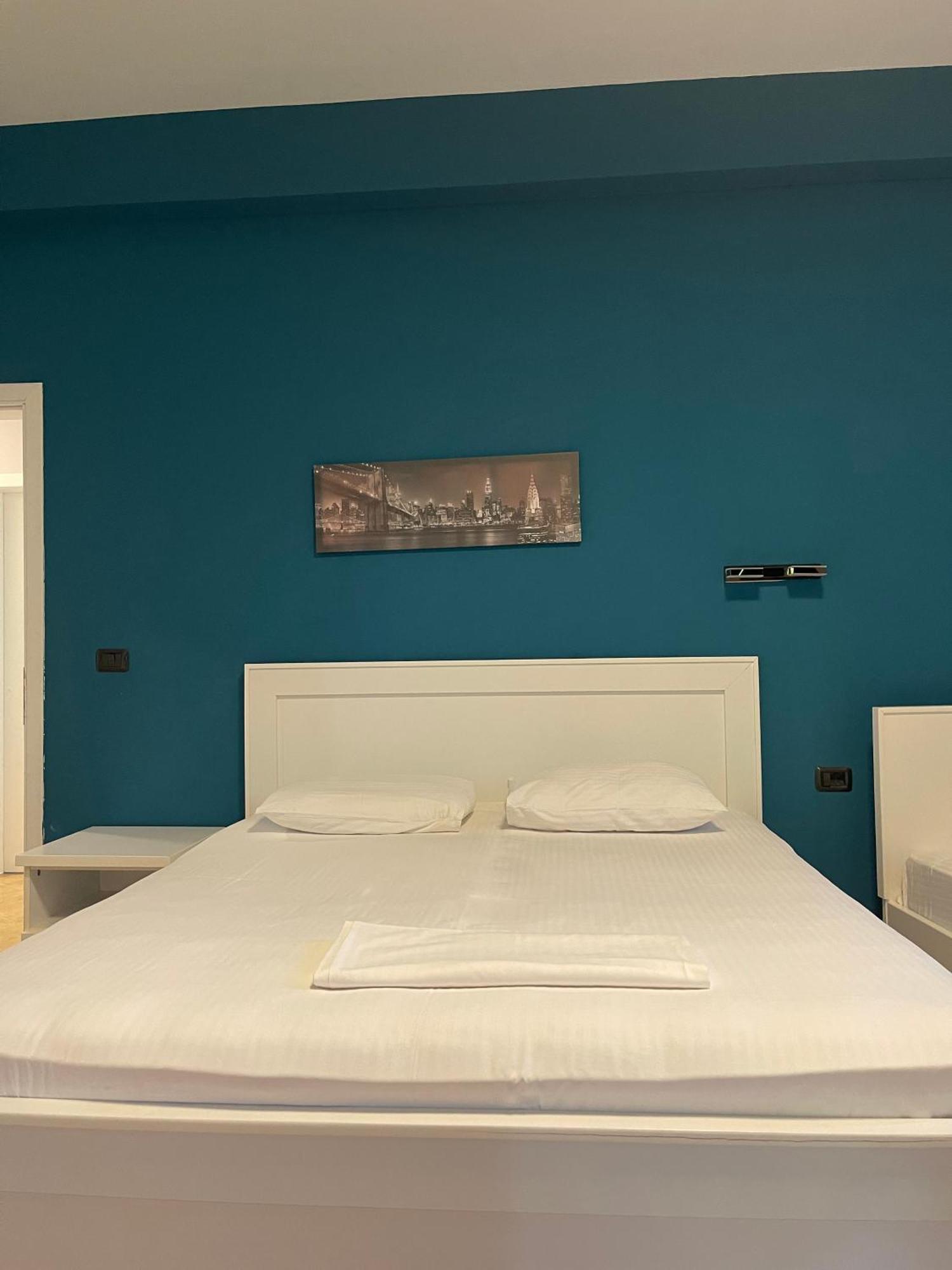 Vlorë Envi Hotel מראה חיצוני תמונה