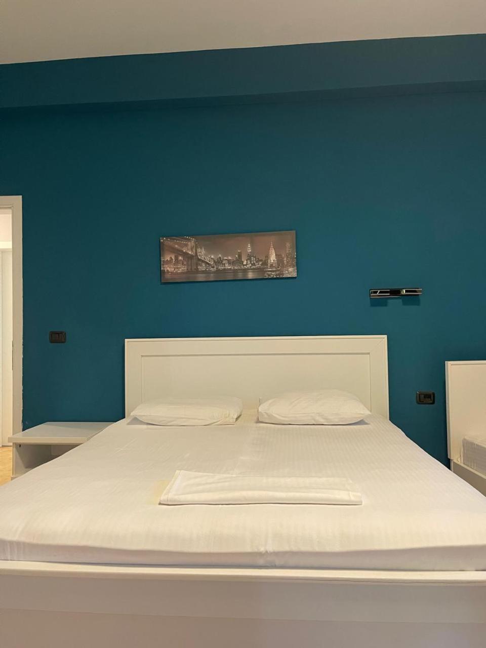Vlorë Envi Hotel מראה חיצוני תמונה