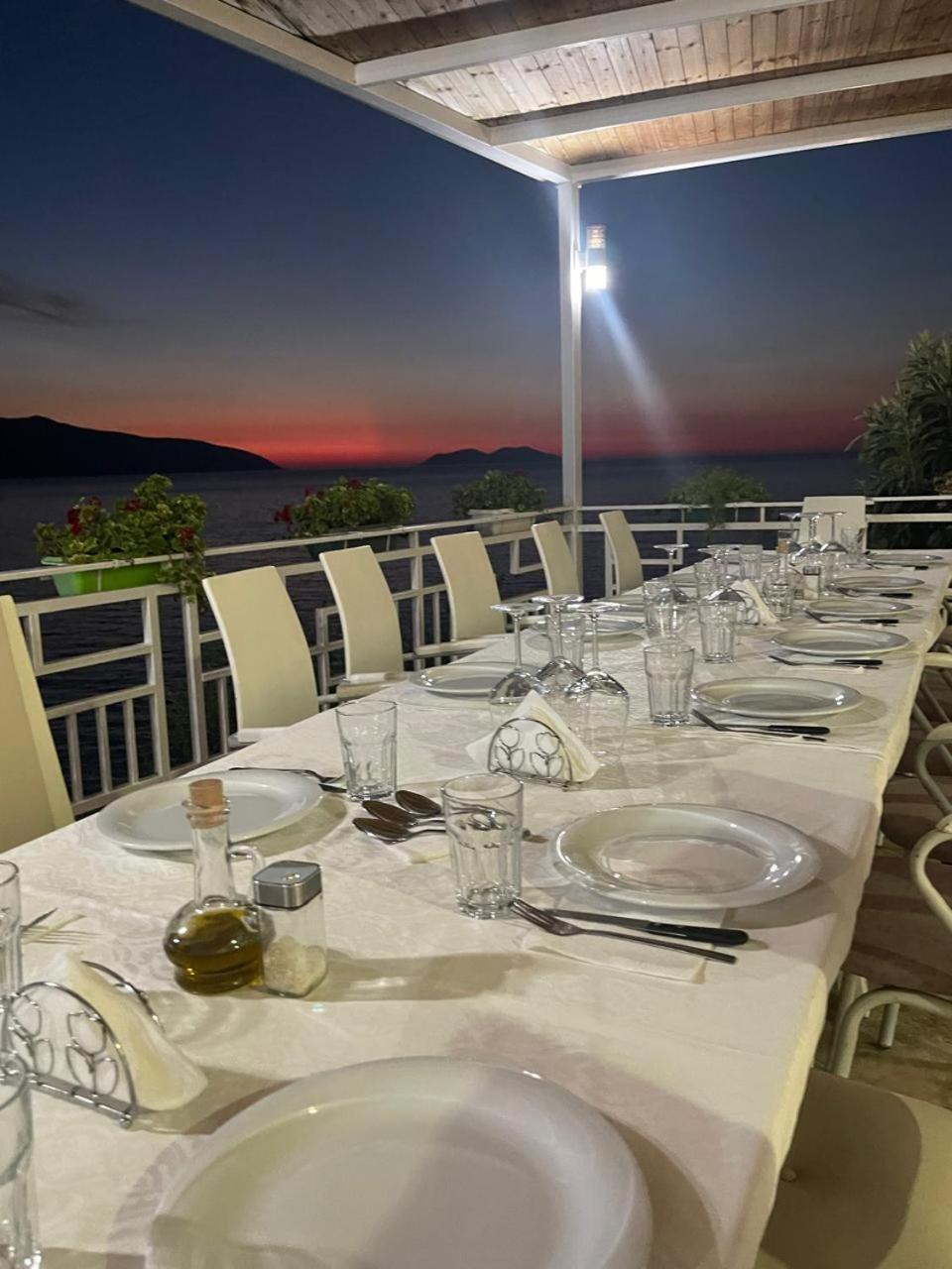 Vlorë Envi Hotel מראה חיצוני תמונה